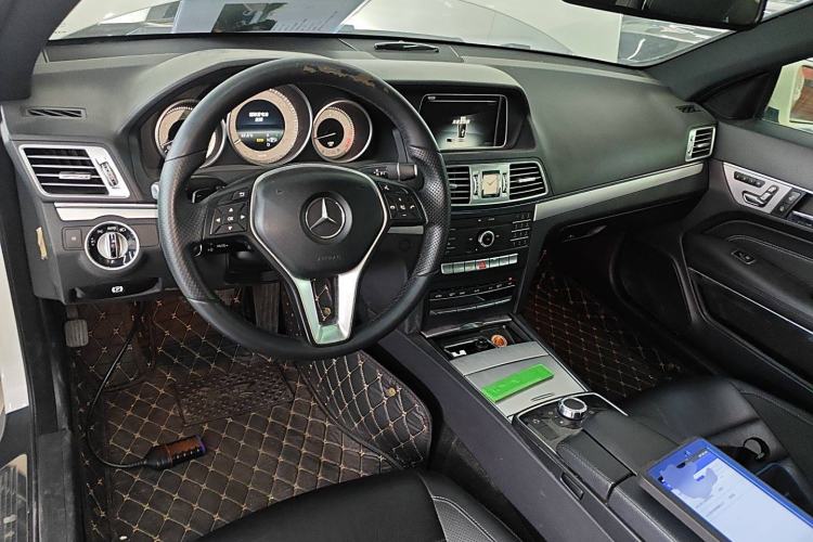 Used Mercedes-Benz E-Class 2014 E 260 Coupe Interior 2