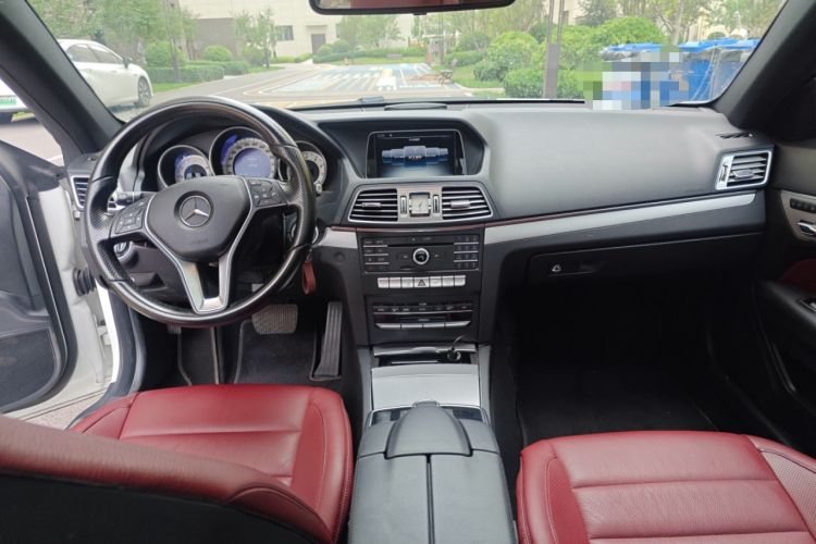 Used Mercedes-Benz E-Class 2014 E 200 Coupe Interior 2