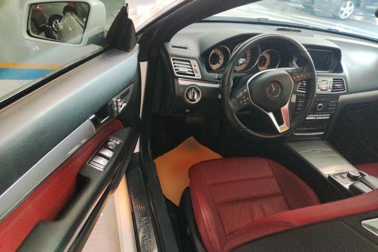 Used Mercedes-Benz E-Class 2014 E 260 Coupe Interior 3
