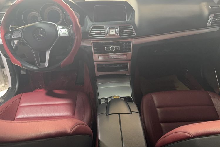 Used Mercedes-Benz E-Class 2014 E 260 Coupe Interior 3