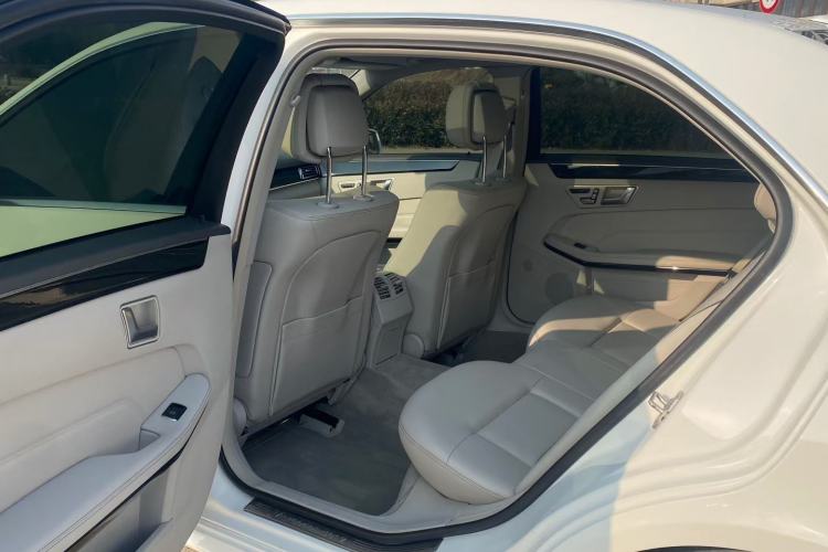 Used Mercedes-Benz E-Class 2014 E 260 L Sport Edition Interior 3