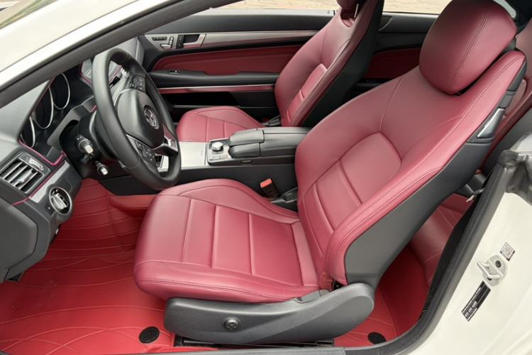 Used Mercedes-Benz E-Class 2014 E 200 Coupe Interior 3