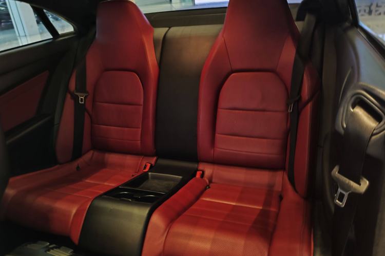 Used Mercedes-Benz E-Class 2014 E 200 Coupe Interior 4