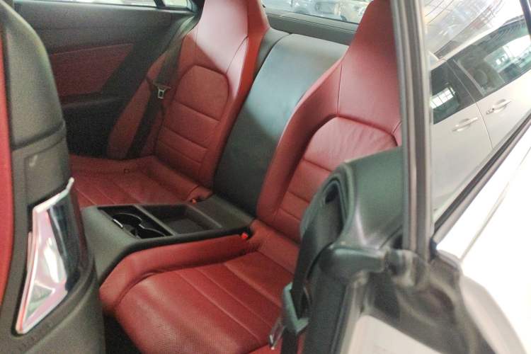 Used Mercedes-Benz E-Class 2014 E 260 Coupe Interior 4