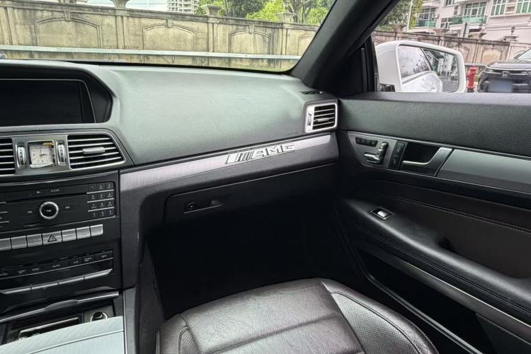 Used Mercedes-Benz E-Class 2014 E 260 Coupe Interior 5