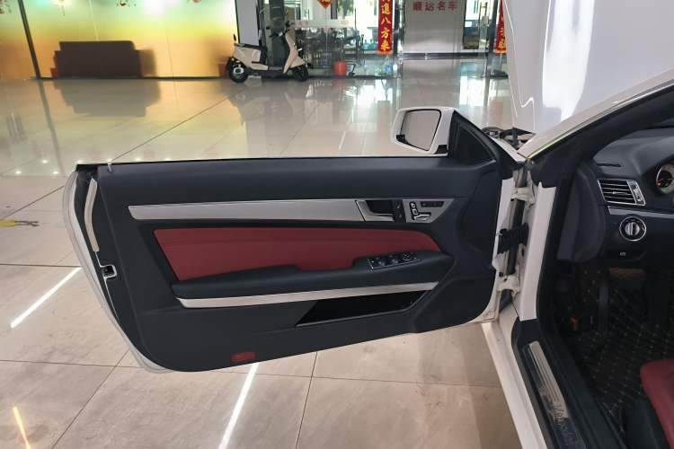 Used Mercedes-Benz E-Class 2014 E 200 Coupe Left Front Door Interior