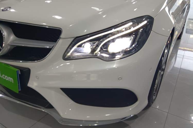 Used Mercedes-Benz E-Class 2014 E 260 Convertible Coupe Left Front Headlight