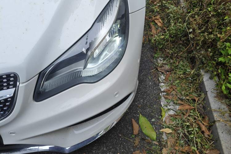 Used Mercedes-Benz E-Class 2014 E 200 Coupe Left Front Headlight