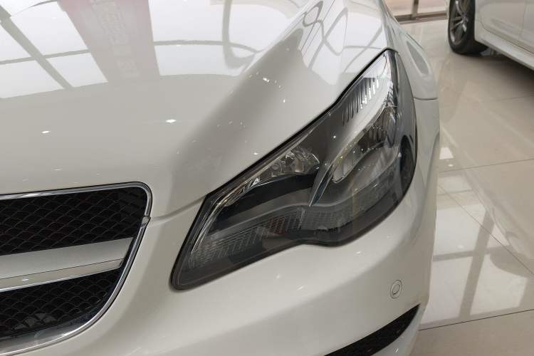 Used Mercedes-Benz E-Class 2014 E 200 Coupe Left Front Headlight