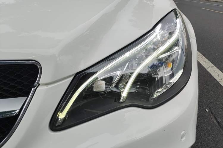 Used Mercedes-Benz E-Class 2014 E 260 Coupe Left Front Headlight
