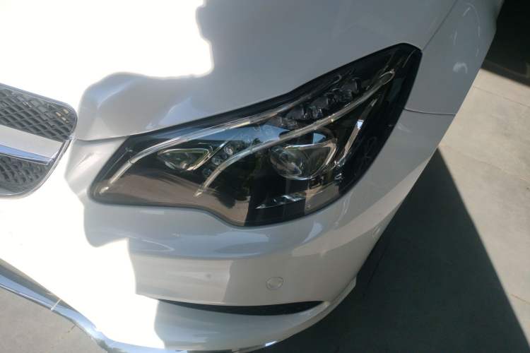 Used Mercedes-Benz E-Class 2014 E 260 Convertible Coupe Left Front Headlight
