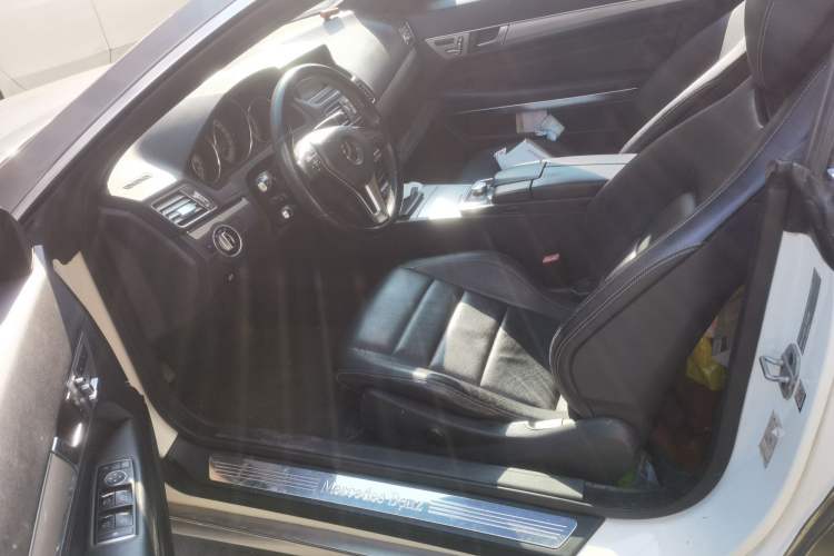 Used Mercedes-Benz E-Class 2014 E 200 Coupe Left Front Seat