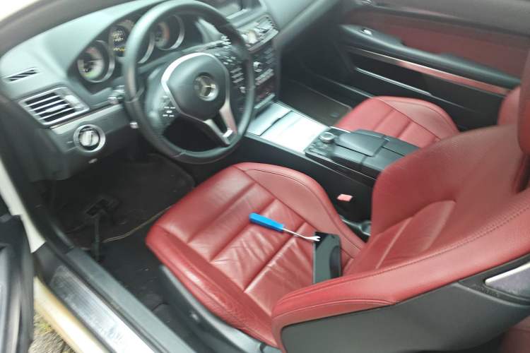 Used Mercedes-Benz E-Class 2014 E 200 Coupe Left Front Seat