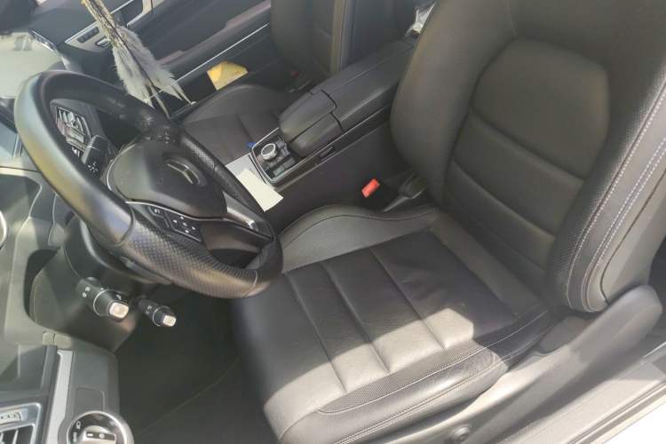 Used Mercedes-Benz E-Class 2014 E 200 Coupe Left Front Seat