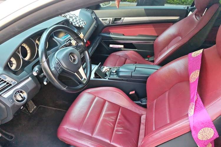 Used Mercedes-Benz E-Class 2014 E 200 Coupe Left Front Seat
