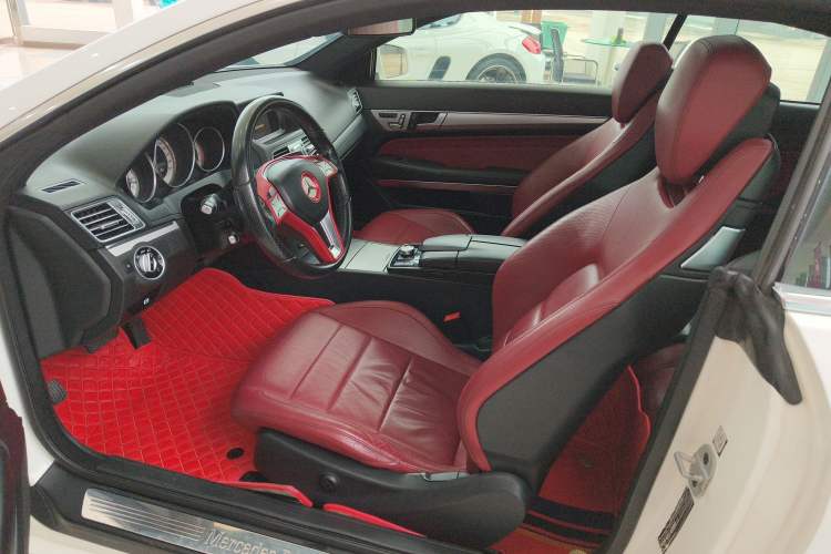 Used Mercedes-Benz E-Class 2014 E 200 Coupe Left Front Seat