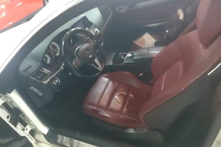 Used Mercedes-Benz E-Class 2014 E 200 Coupe Left Front Seat