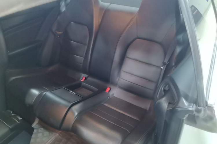 Used Mercedes-Benz E-Class 2014 E 260 Coupe Left Rear Seat