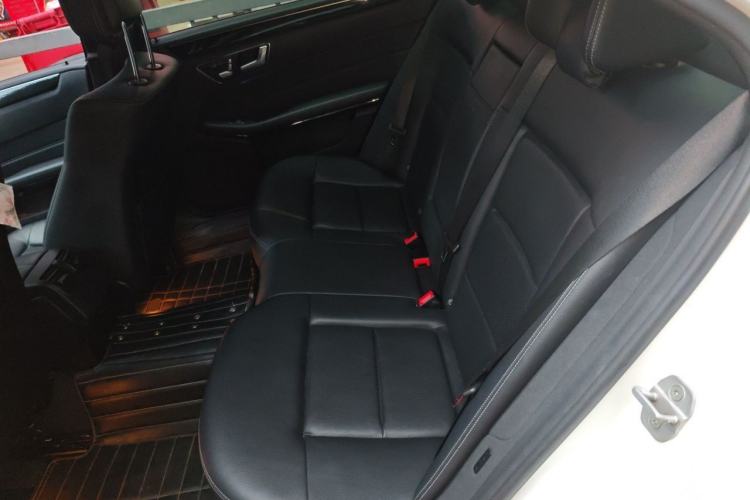 Used Mercedes-Benz E-Class 2014 E 260 L Sport Edition Left Rear Seat