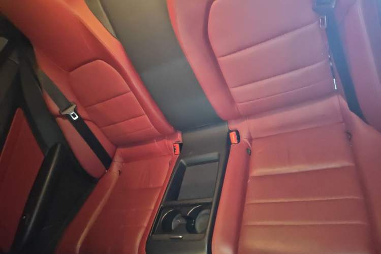 Used Mercedes-Benz E-Class 2014 E 200 Coupe Left Rear Seat