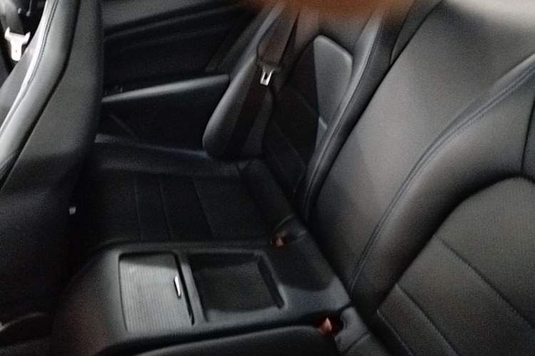 Used Mercedes-Benz E-Class 2014 E 200 Coupe Left Rear Seat