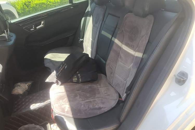Used Mercedes-Benz E-Class 2014 Revised E 260 L Sport Luxury Edition Left Rear Seat