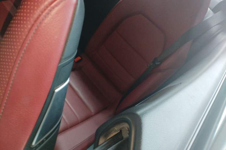 Used Mercedes-Benz E-Class 2014 E 200 Coupe Left Rear Seat