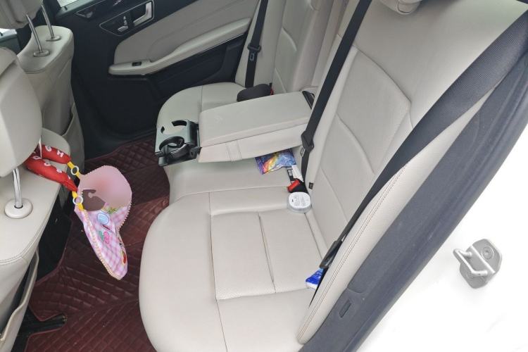 Used Mercedes-Benz E-Class 2014 E 260 L Sport Edition Left Rear Seat
