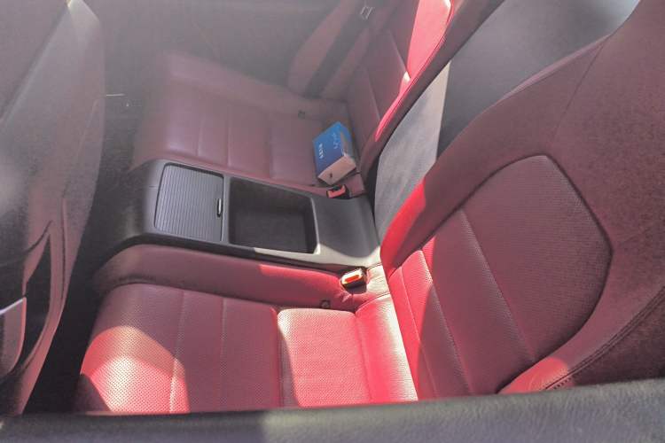 Used Mercedes-Benz E-Class 2014 E 260 Coupe Left Rear Seat