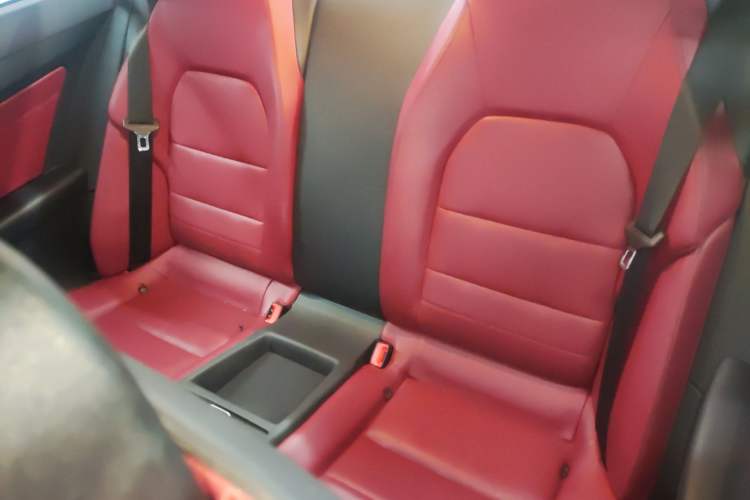 Used Mercedes-Benz E-Class 2014 E 260 Coupe Left Rear Seat
