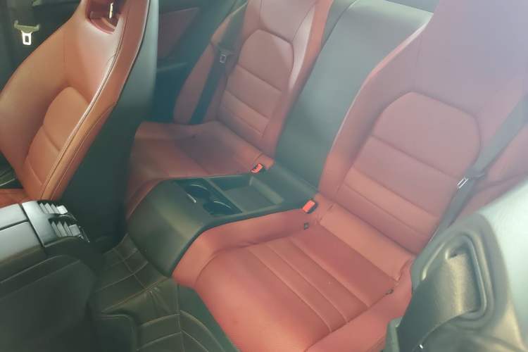 Used Mercedes-Benz E-Class 2014 E 260 Coupe Left Rear Seat
