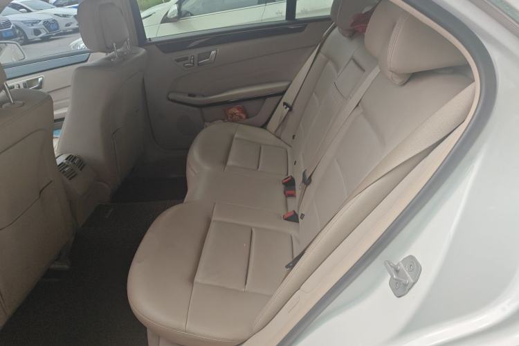 Used Mercedes-Benz E-Class 2014 E 260 L Sport Edition Left Rear Seat