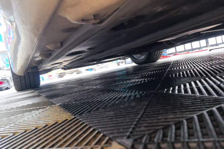 Used Mercedes-Benz E-Class 2014 E 200 Coupe Left Side Sill