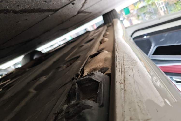 Used Mercedes-Benz E-Class 2014 E 200 Coupe Left Side Sill