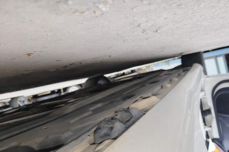 Used Mercedes-Benz E-Class 2014 E 260 Coupe Left Side Sill