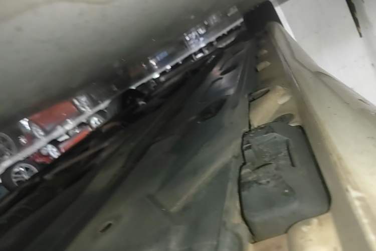 Used Mercedes-Benz E-Class 2014 E 200 Coupe Left Side Sill