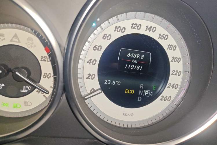 Used Mercedes-Benz E-Class 2014 E 200 Coupe Odometer Close Up