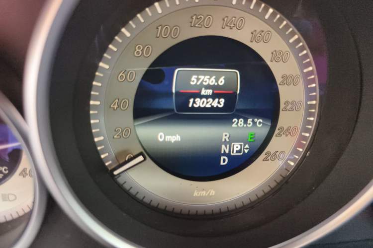Used Mercedes-Benz E-Class 2014 E 200 Coupe Odometer Close Up
