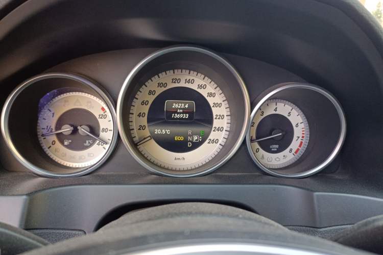 Used Mercedes-Benz E-Class 2014 E 200 Coupe Odometer Close Up