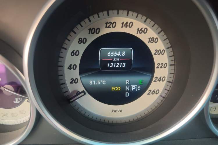 Used Mercedes-Benz E-Class 2014 Restyled E 260 L Sport Edition Odometer Close Up