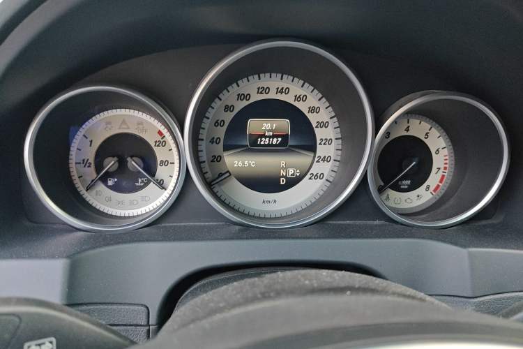 Used Mercedes-Benz E-Class 2014 E 200 Coupe Odometer Close Up