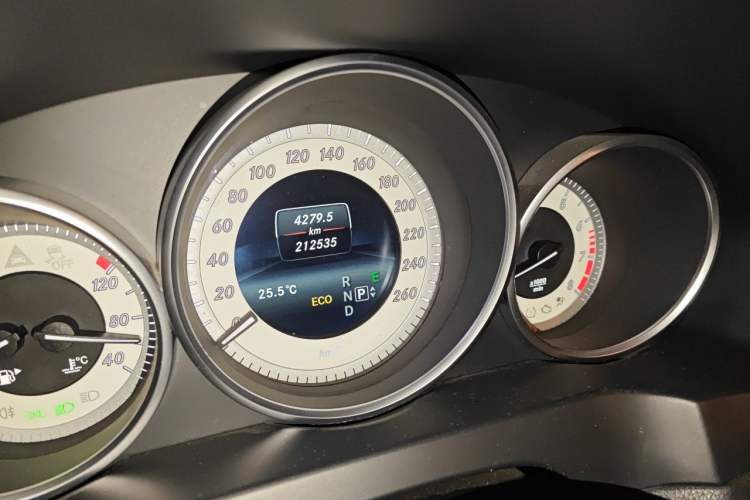 Used Mercedes-Benz E-Class 2014 E 200 Coupe Odometer Close Up