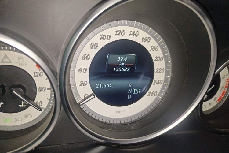 Used Mercedes-Benz E-Class 2014 E 200 Coupe Odometer Close Up