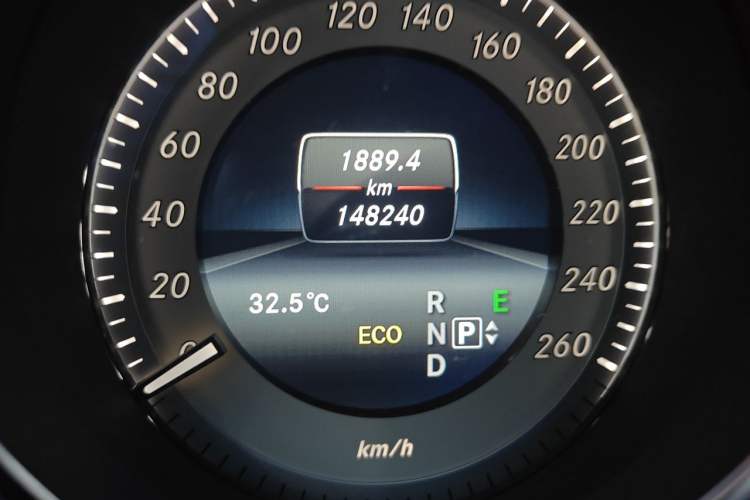 Used Mercedes-Benz E-Class 2014 E 200 Coupe Odometer Close Up