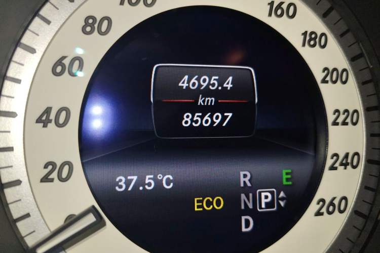Used Mercedes-Benz E-Class 2014 E 200 Coupe Odometer Close Up