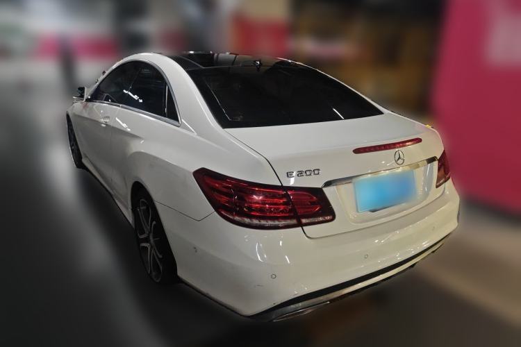 Used Mercedes-Benz E-Class 2014 E 200 Coupe Rear Left 45 Deg