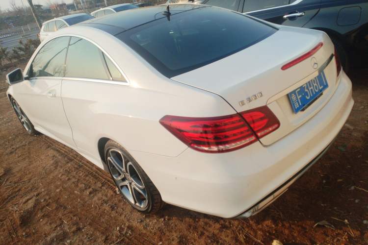 Used Mercedes-Benz E-Class 2014 E 200 Coupe Rear Left 45 Deg
