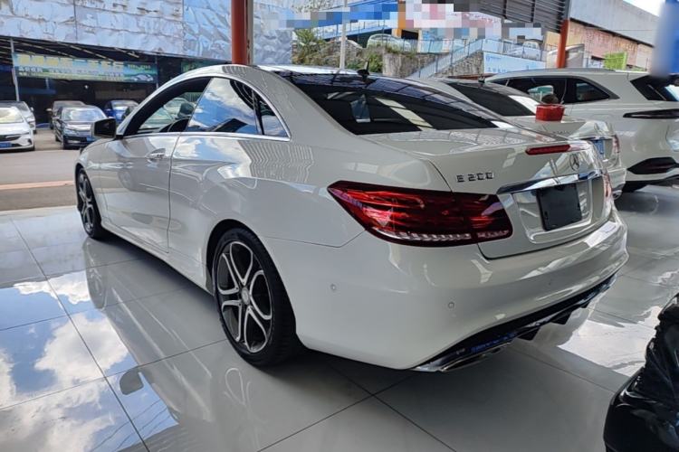 Used Mercedes-Benz E-Class 2014 E 200 Coupe Rear Left 45 Deg