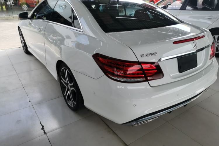 Used Mercedes-Benz E-Class 2014 E 260 Coupe Rear Left 45 Deg