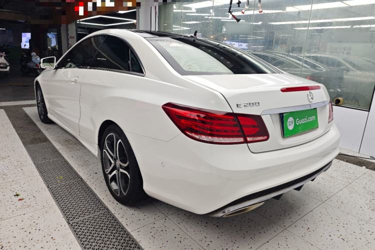 Used Mercedes-Benz E-Class 2014 E 200 Coupe Rear Left 45 Deg